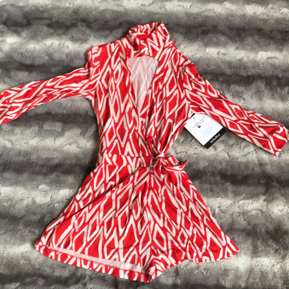 EUC Diane von Furstenberg romper size 4
